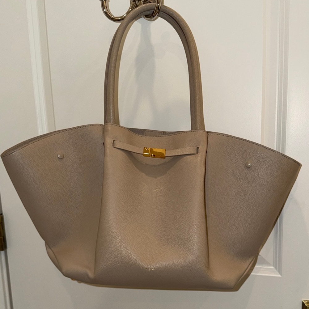 DeMellier The New York Beige Leather Shoulder Bag